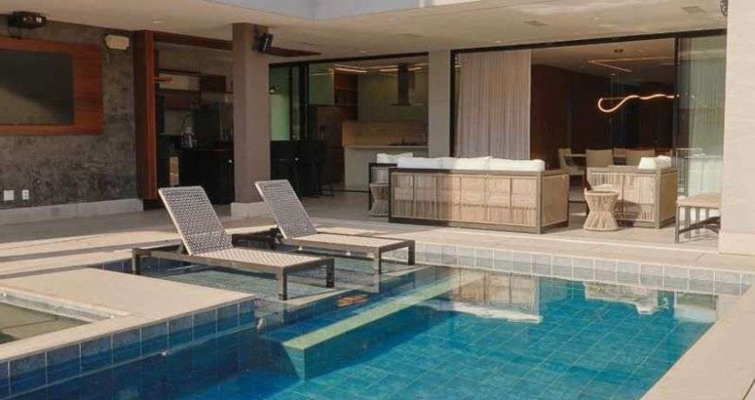 Casa em Condomínio - Triplex / Residencial / Barra da Tijuca