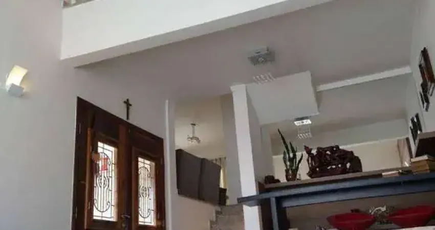 Casa com 4 dormitórios à venda, 217 m² por R$ 1.500.000,00 - Parque Residencial Itapeti - Mogi das Cruzes/SP