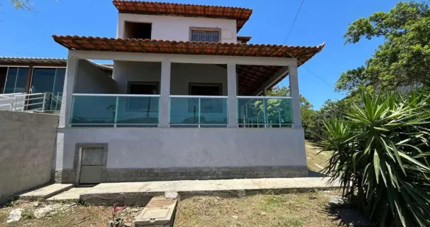 Casa plana para venda em são pedro da aldeia, vinhateiro, 3 dormitórios, 1 suíte, 2 banheiros, 3 vagas
