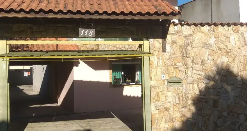 Casa com 3 quartos à venda no Jardim Medina, Poá 