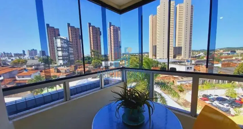 Apartamento com 3 quartos à venda na Avenida Governador Tarcísio de Vasconcelos Maia, 2163, Candelária, Natal
