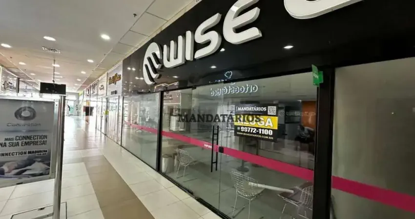 Ponto comercial com 2 salas para alugar na Rua Carolina Machado, Madureira, Rio de Janeiro