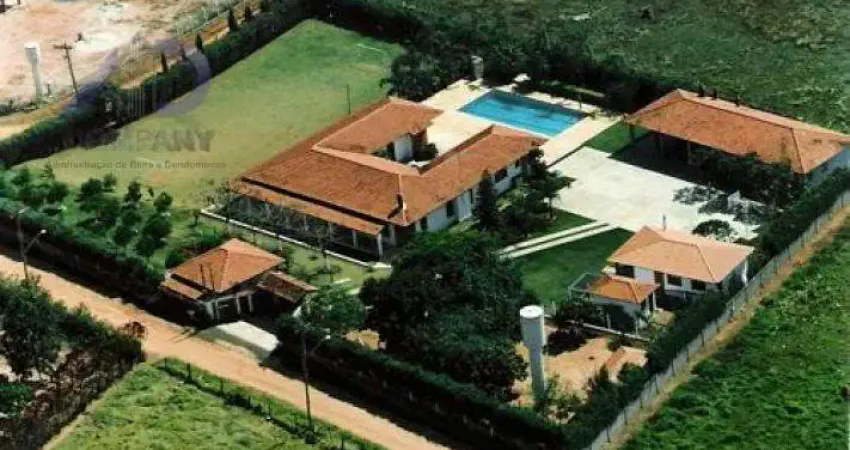Chácara em boituva s.p. 5356m2 - piscina - salão de festas - quadra - churrasqueira - forno de pizza - salão de jogos