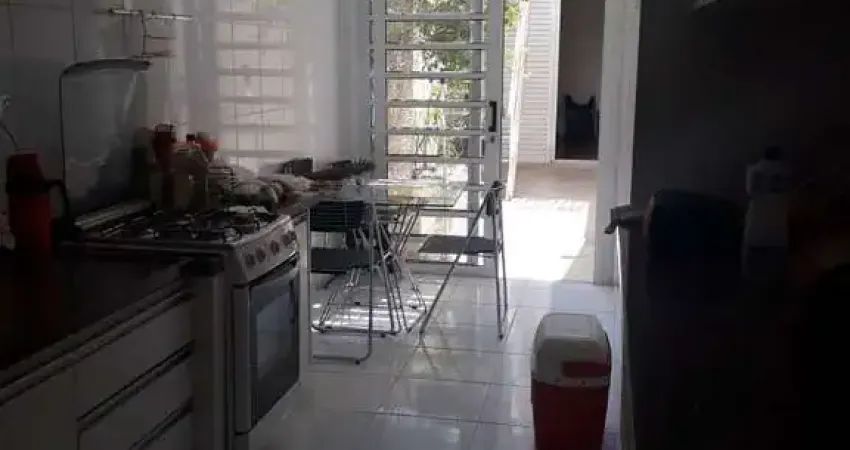 Sobrado venda 3 dormitorios com suite, varanda, armários embutidos, sala , jardim de inverno , cozinha planejada.quintal com churrasqueira , duas vgas 2 vagas ipiranga