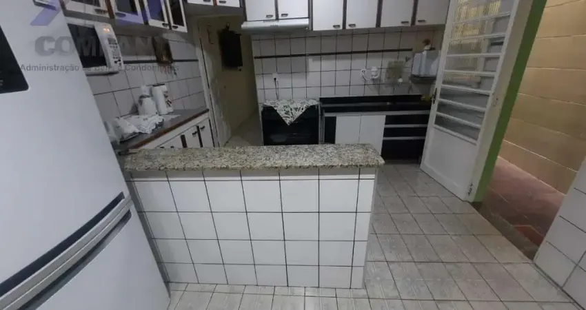 Casa com 4 quartos à venda na Rua Paraopeba, Taboão, Diadema