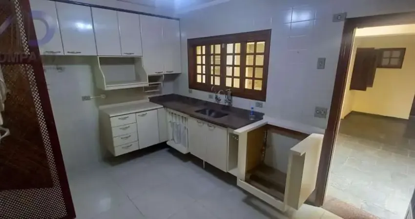 Casa com 3 quartos à venda na Rua Américo Ribeiro, Vila Gumercindo, São Paulo