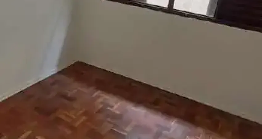 Casa com 3 quartos para alugar na Rua Francisco Gomes da Silva Prado, Cursino, São Paulo