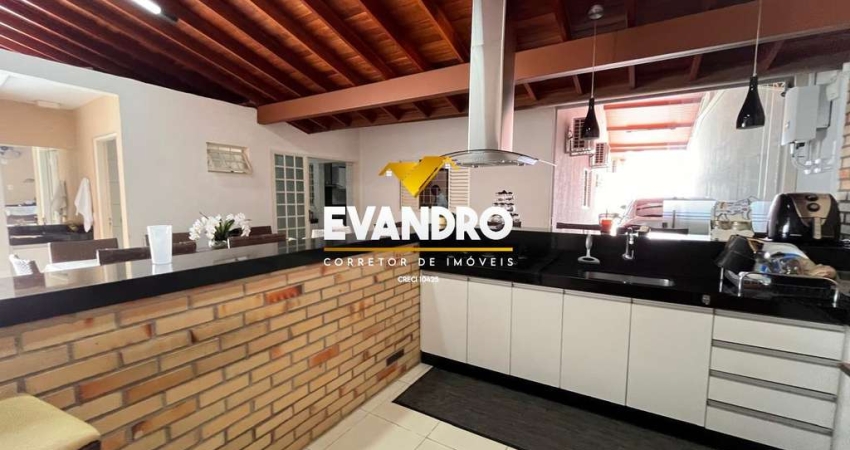 Casa em Condomínio para Venda em Cuiabá, Recanto dos Pássaros, 3 dormitórios, 1 suíte, 3 banheiros, 4 vagas