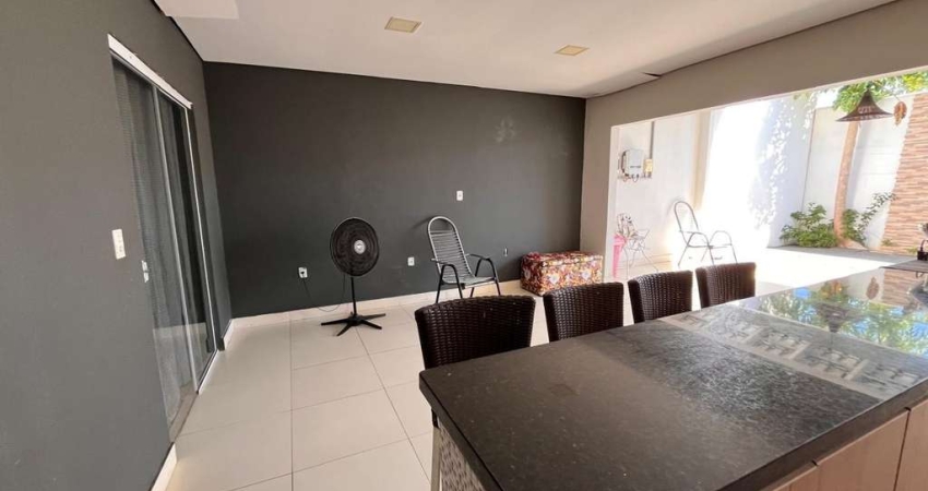 Casa em Condomínio para Venda em Cuiabá, Jardim Imperial, 3 dormitórios, 1 suíte, 2 banheiros, 2 vagas