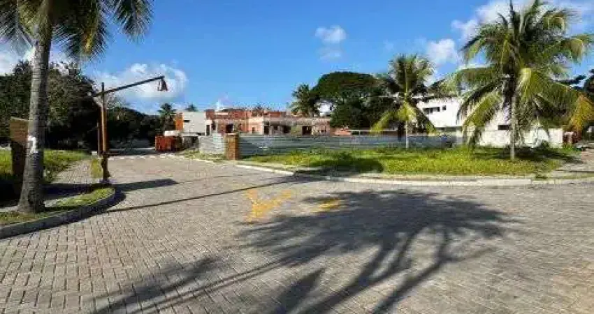 Terreno em condomínio fechado à venda na Rua Guaricema, Guarajuba, Camaçari