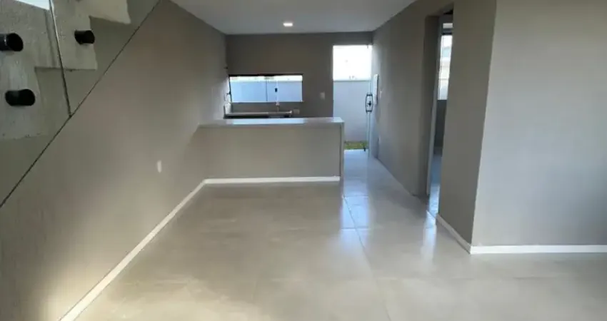 Casa duplex a venda no condominio terra dourada - bairro novo