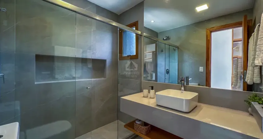 Mansão pe na areia no alphaville guarajuba - verdadeira obra de arte