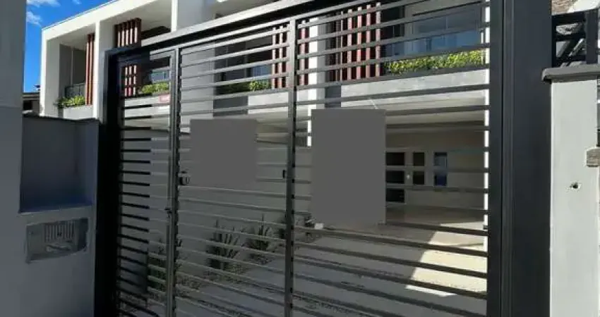 Casa com 3 quartos à venda na Rua São Firmino, Vila Nova, Joinville