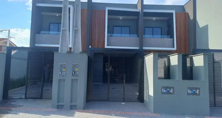 Casa com 3 quartos à venda na Rua Estrela, Saguaçu, Joinville