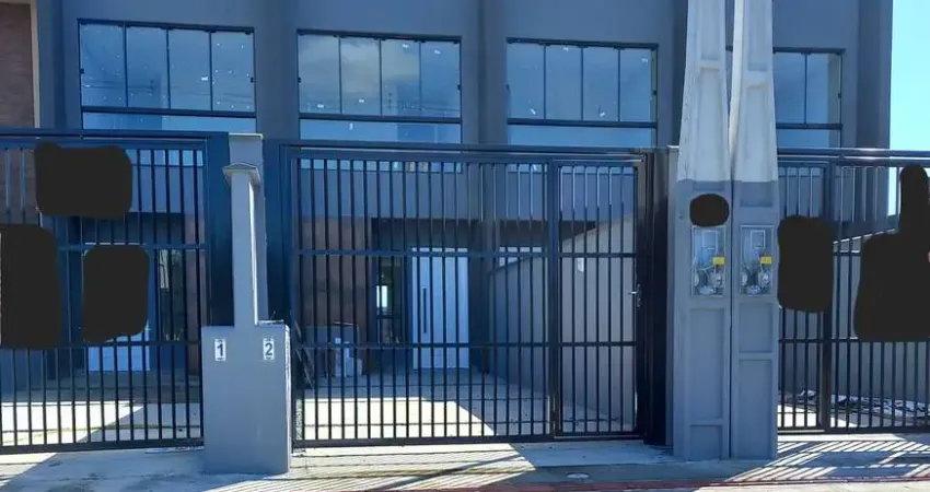 Casa com 2 quartos à venda na Rua São Firmino, Vila Nova, Joinville