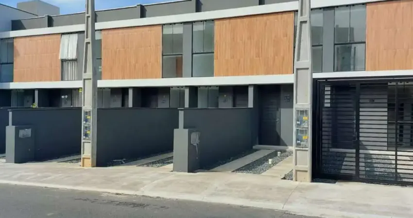 Sobrado à venda no bairro Comasa - Joinville/SC