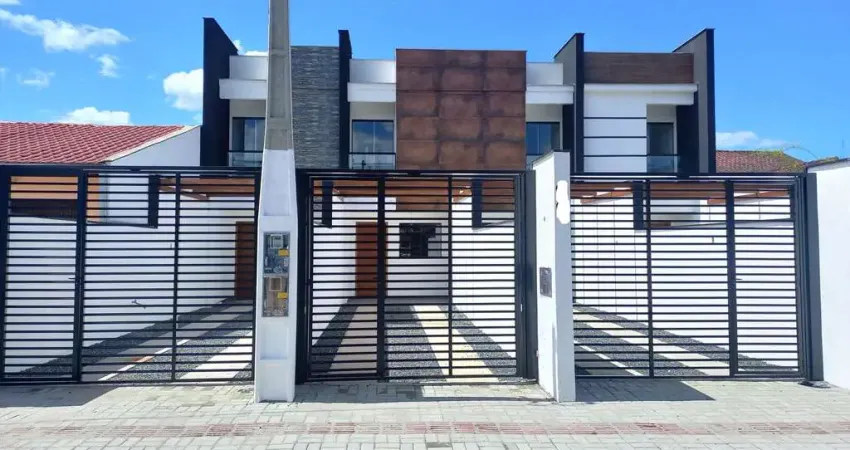 Sobrado à venda no bairro Nova Brasília - Joinville/SC