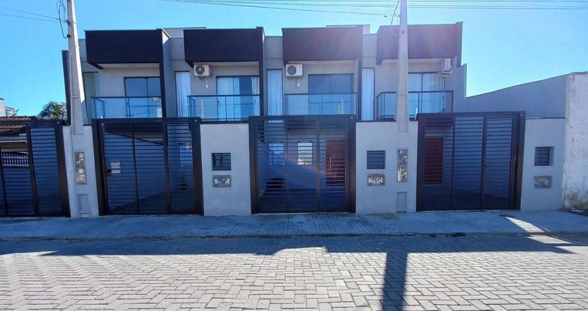 Sobrado à venda no bairro Guanabara - Joinville/SC