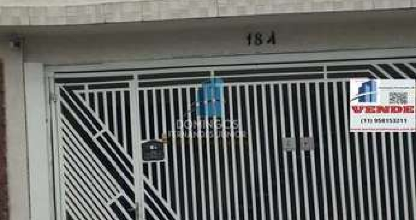 Casa com 2 quartos 1 suíte  e 2 vagas na Vila Nova York