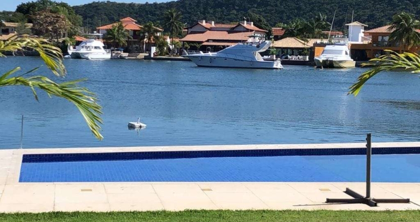 Casa à Venda na Moringa contendo 4 quarto 4 suites com vista para o Canal , São Bento, Cabo Frio, R