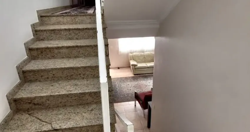 Casa com 1 quarto à venda na Rua Rio Negro, 79, Vila Valparaíso, Santo André