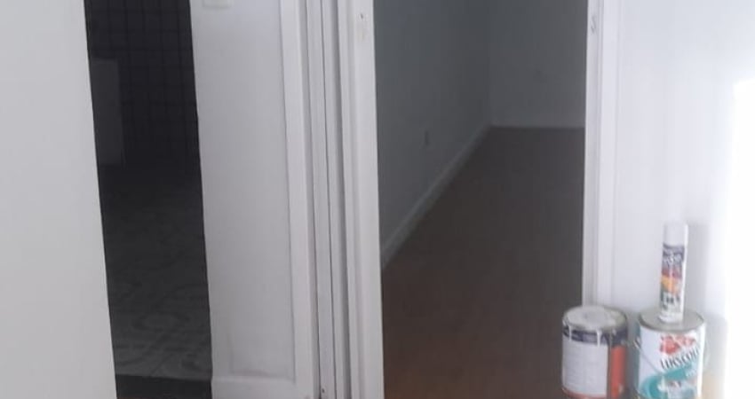 Casa com 1 quarto à venda na Rua Florianópolis, 403, Vila Assunção, Santo André