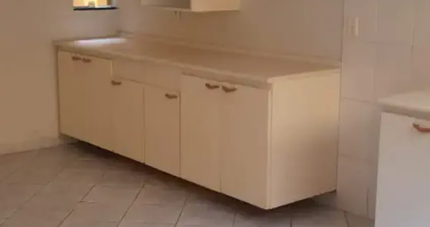 Casa com 3 quartos para alugar na Rua Caraíbas, 234, Vila Guarani, Santo André