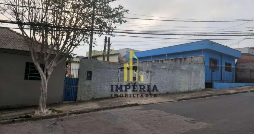 Casa com 3 dormitórios à venda, 970 m² por R$ 950.000,00 - Vila Aparecida - Jundiaí/SP
