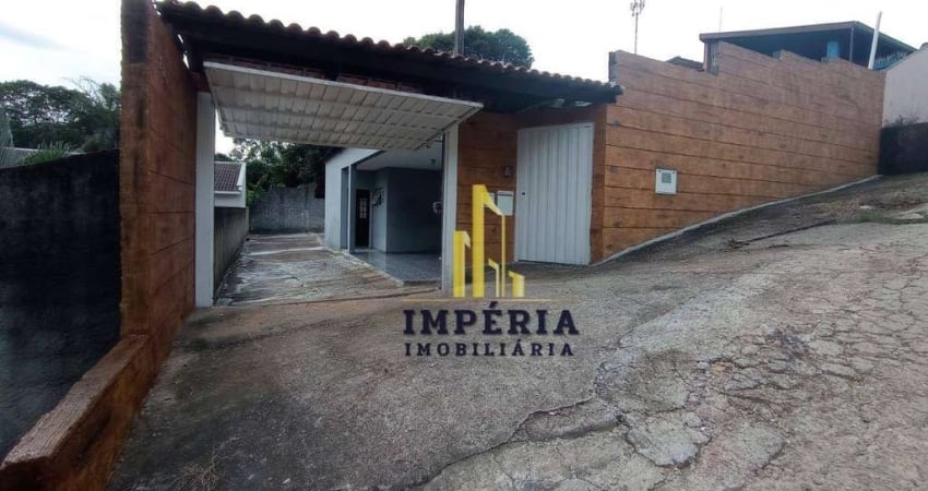 Casa com 2 dormitórios para alugar, 130 m² por R$ 2.400,00/mês - Caxambu - Jundiaí/SP
