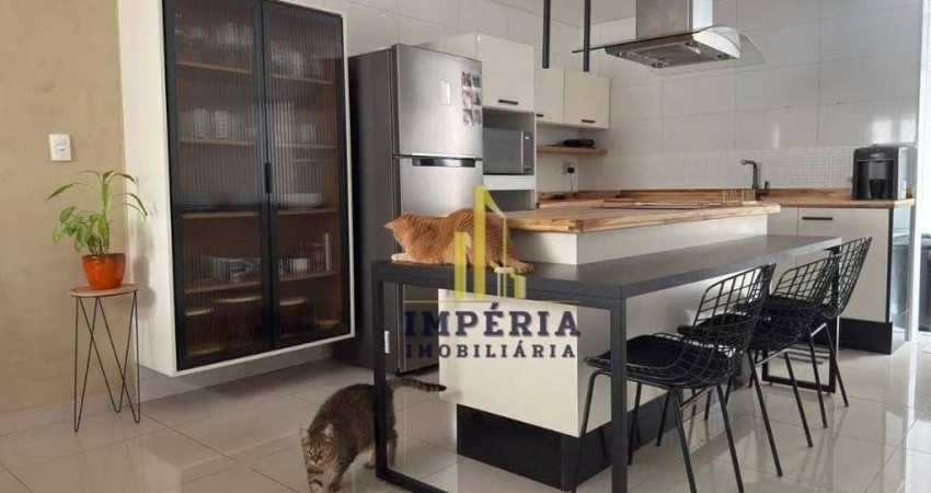 Casa com 3 dormitórios à venda, 135 m² por R$ 795.000,00 - Jardim Danúbio - Jundiaí/SP
