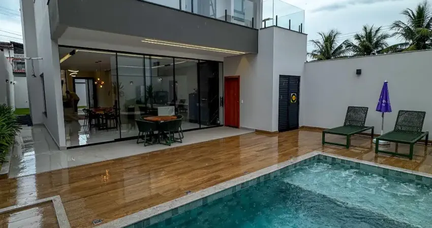 Casa 4 Qtos/suíte e hidro em Portal de Jacaraipe próximo a Praia