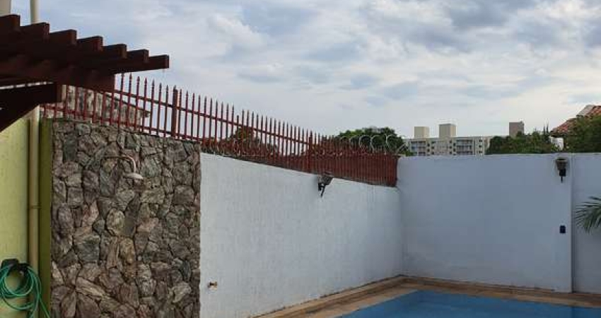 Casa com 3 quartos à venda no Daniel Fonseca, Uberlândia 