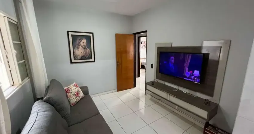 Casa com 2 quartos à venda no Santa Mônica, Uberlândia 