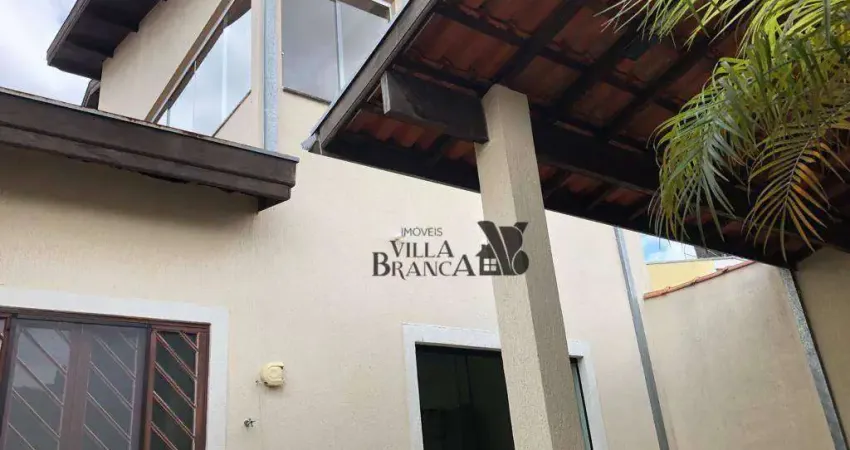 Sobrado com 4 dormitórios, 131 m² - venda por R$ 800.000,00 ou aluguel por R$ 4.000,00/mês - Villa Branca - Jacareí/SP