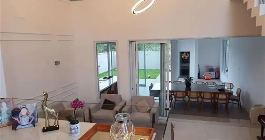 Casa com 3 dormitórios à venda, 300 m² por R$ 2.890.000,00 - Condomínio Bella Vittá - Jundiaí/SP