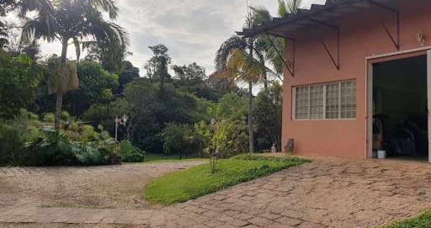 Chácara com 3 dormitórios à venda, 11632 m² por R$ 2.950.000,00 - Traviú - Jundiaí/SP
