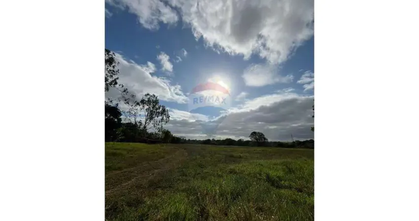 Área de 15 hectares  - ideal para loteamento, construção de galpões comerciais ou industriais