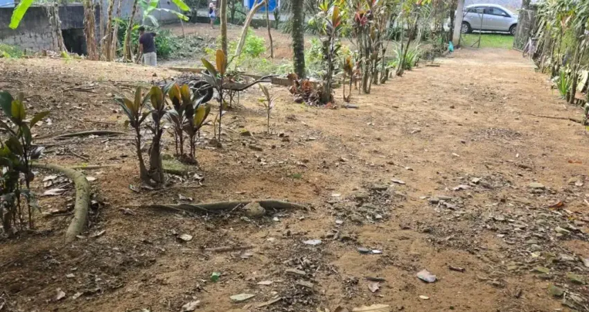 D18-Paraiso,Guapimirim-Casa com 120m², 3qts,Garagem,Quintalzão,Ótima localização,Cachoeira em frente