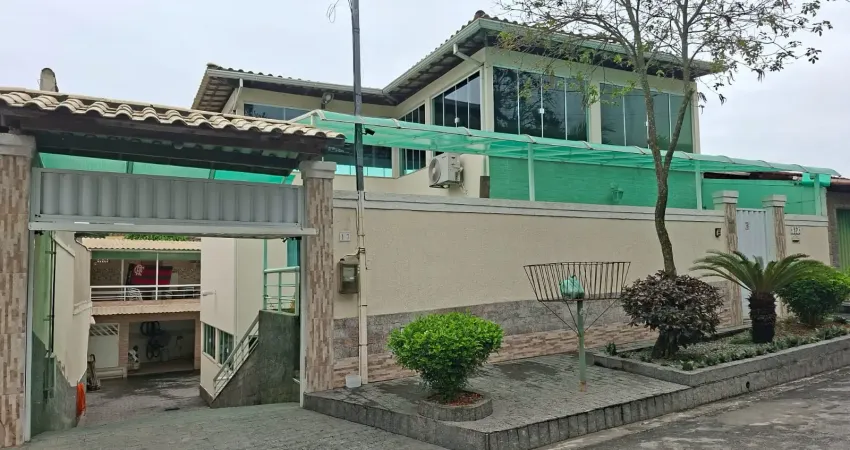 D11-colubande-sg-casarão-salão-suite-closet-coz.americana-piscina-coz.c/churrasq-3wc-5vagas-ac.carta