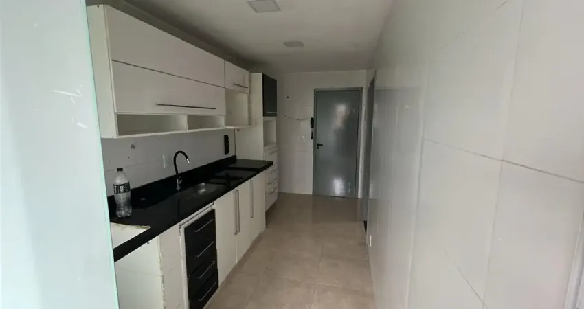 Apartamento reformado no rocha – 3 quartos | 2 varandas | 2 vagas