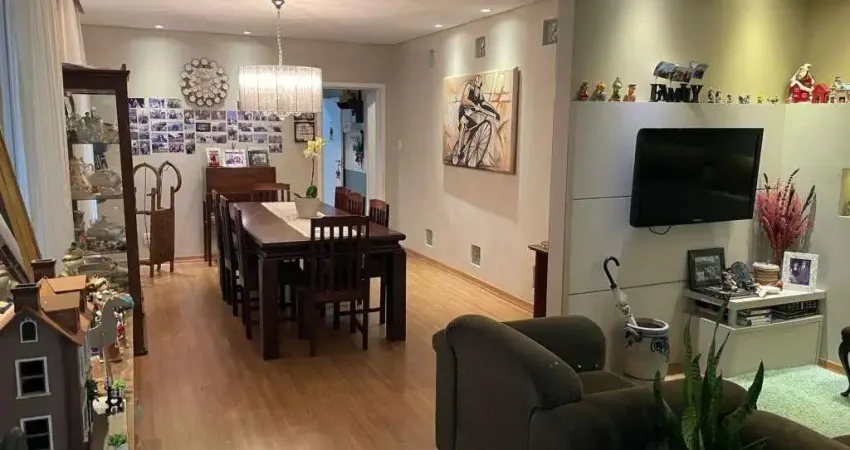 Casa com 3 quartos à venda na Servidão Aristídes Ferreira, 281, Glória, Joinville