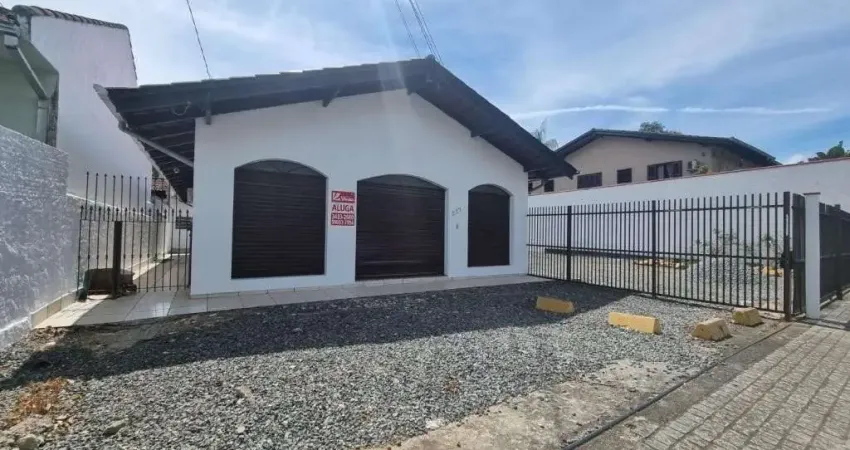 Sala comercial para alugar na Rua São Roque, 227, Floresta, Joinville