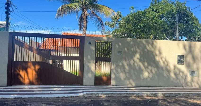 Casa Térrea com 3 quartos e Gourmet na Mata do Jacinto.