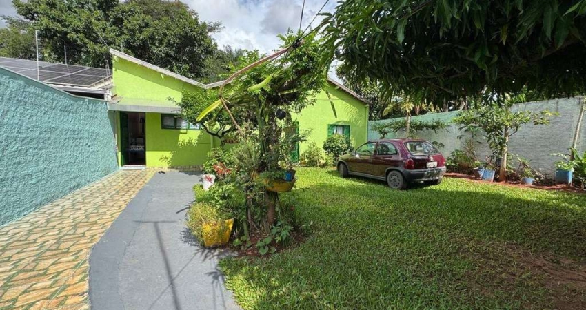 Casa com terreno grande - Analisa permuta.