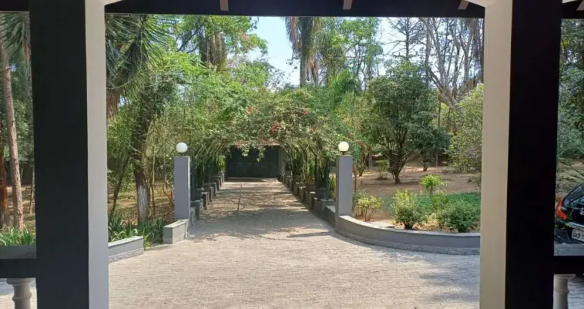 Chácara com 6 dormitórios à venda, 13800 m² por R$ 2.800.000,00 - Mato Dentro - Mairiporã/SP