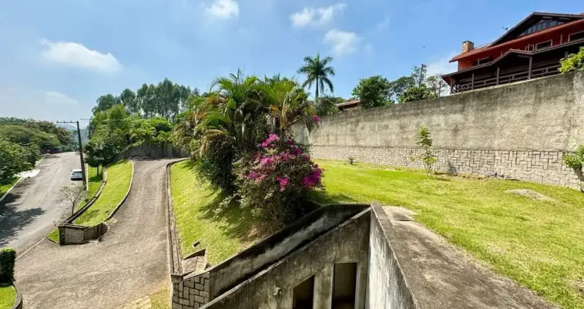 Casa com 4 dormitórios à venda, 880 m² por r$ 3.760.000,00 - suíça da cantareira - mairiporã/sp