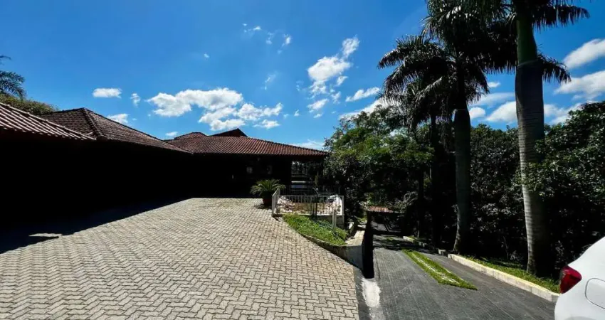Chácara com 7 dormitórios à venda, 3 m² por R$ 2.200.000 - Rio Acima - Mairiporã/SP