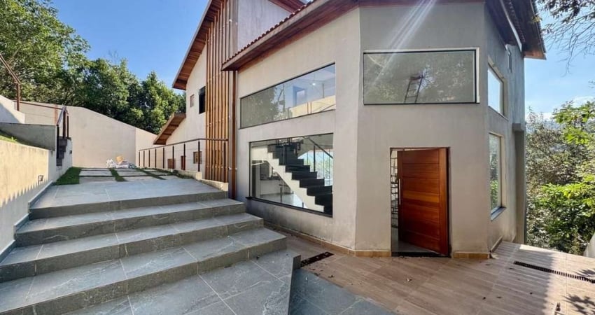 Casa com 4 dormitórios à venda, 300 m² por R$ 1.500.000,00 - Lago da Cantareira - Mairiporã/SP