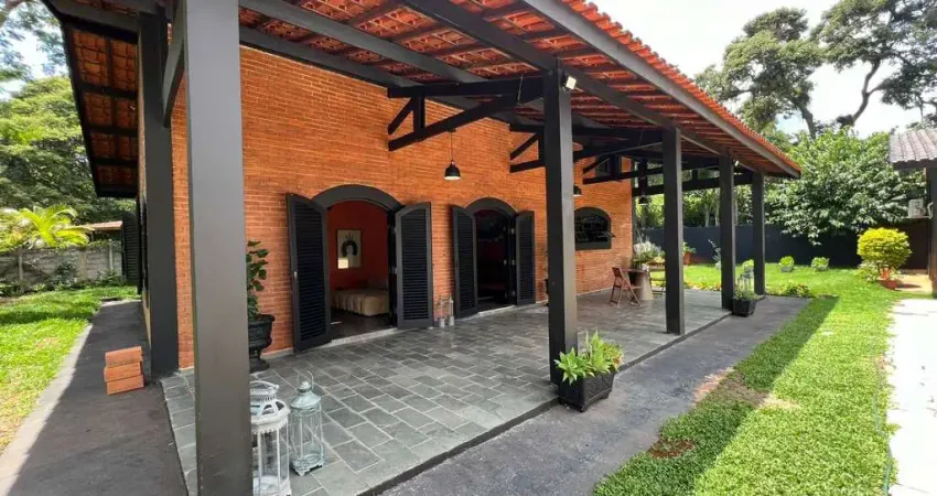 Chácara com 5 dormitórios à venda, 2000 m² por R$ 2.200.000 - Piracaia - Piracaia/SP