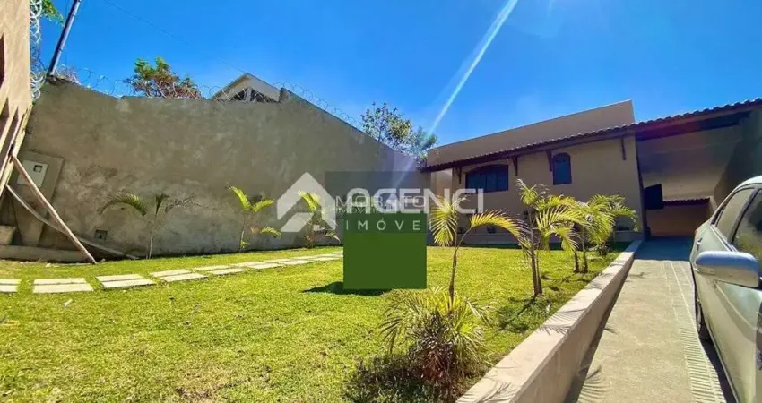 Casa com 3 quartos à venda na Rua Nove, Arvoredo 2ª Seção, Contagem